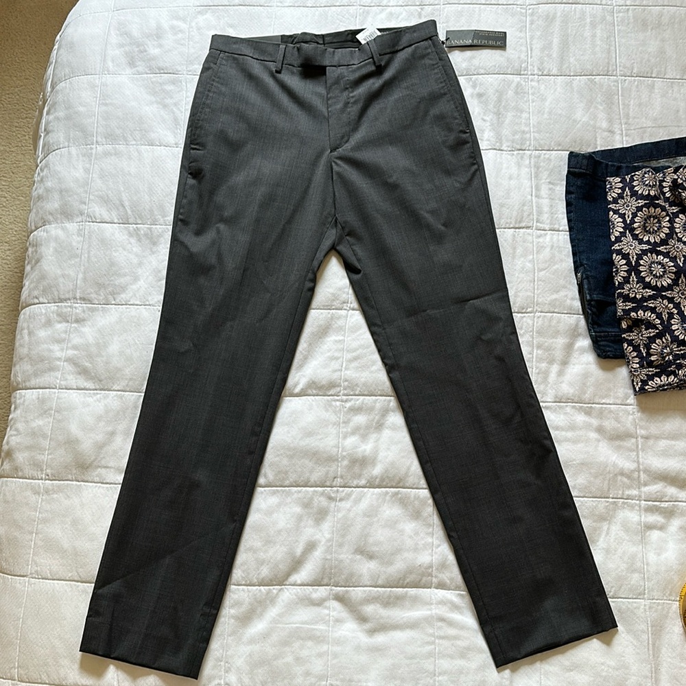 Banana Republic Men’s Pants 30x30 Slim; Stain Resist; Stretch Performance Wool